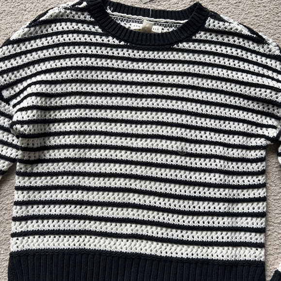 Aeropostale Women Cable Knit Cropped Pullover Sweater Top Long Sleeve Striped XS - Picture 4 of 11